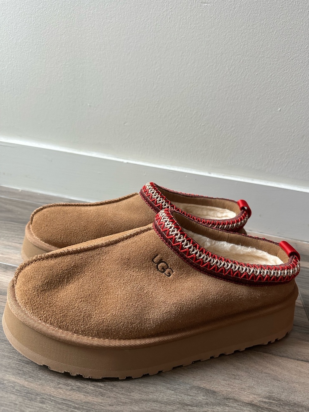 UGG TAZZ II Chestnut - New